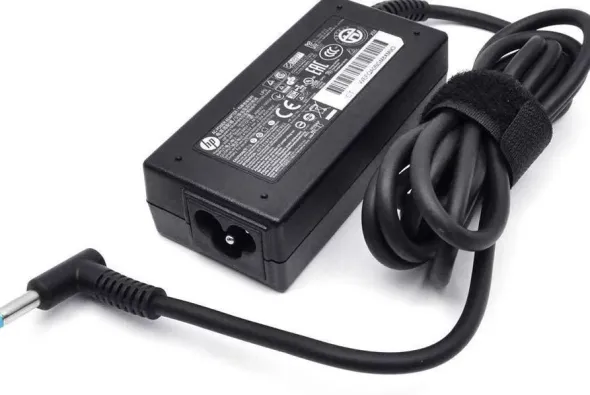 Alimentatore HP 45W per notebook (connettore 4,5mm x 3,0mm) - (senza cavo alimentazione)