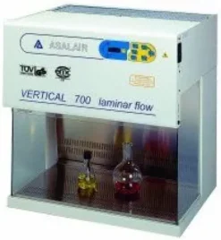 Cappa a flusso laminare verticale