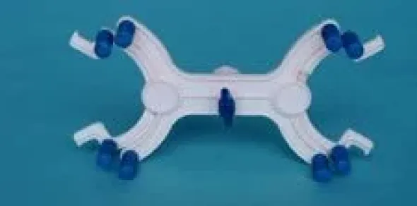 Pinza a ragno in Polipropilene per 2 burette