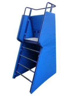 Seggiolone arbitro chiudibile piano in alluminio antiscivolo