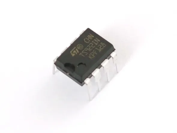 TS922 Op Amp Dual Rail-to-Rail 2.7-12V power @ 80mA